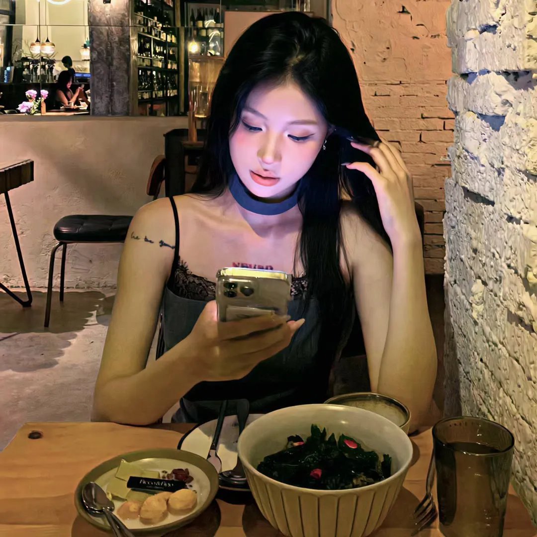 50英尺高的女人